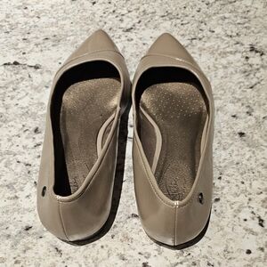 Life Stride Taupe Loafers